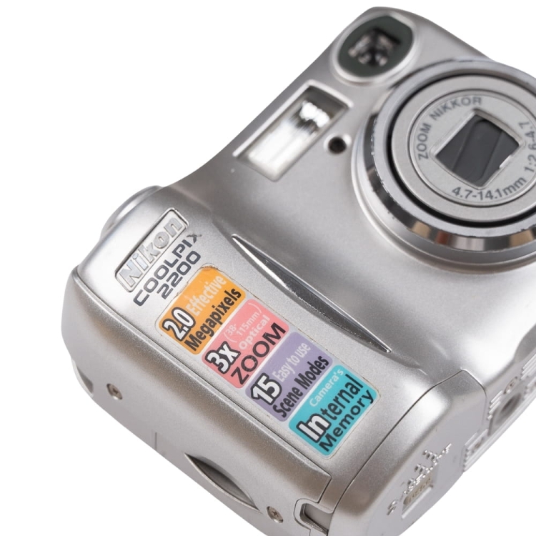 Nikon 2200 10.jpg