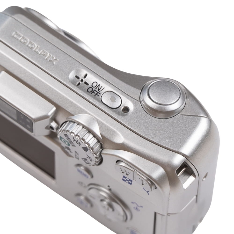 Nikon 2200 13.jpg