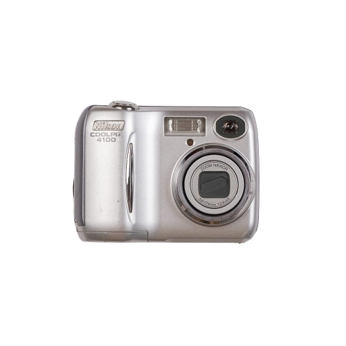 Nikon 4100 1.jpg