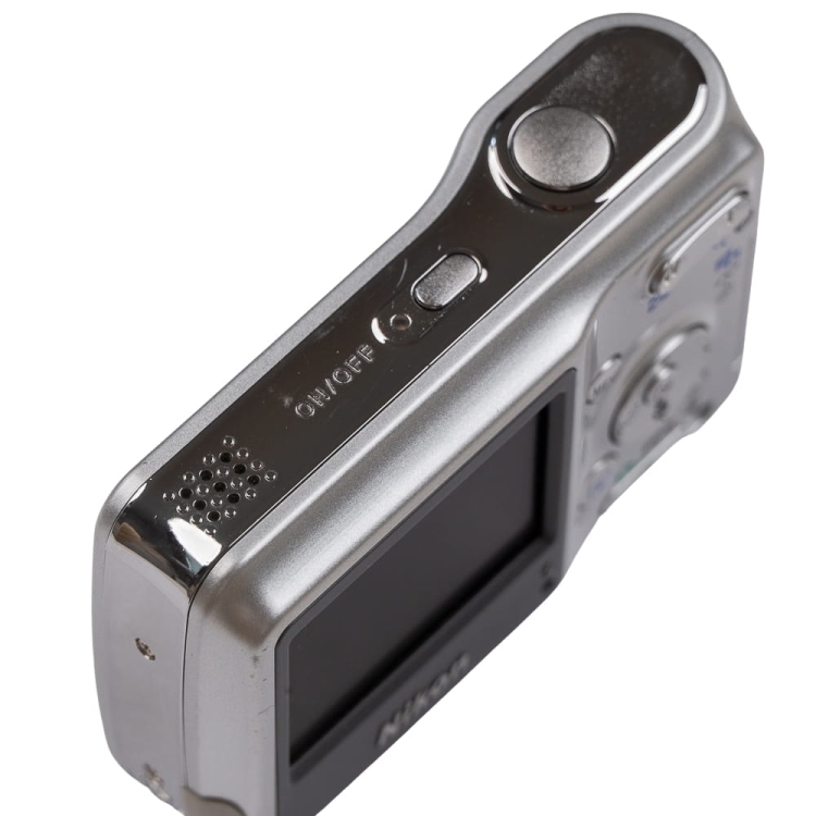 Nikon L3 13.jpg