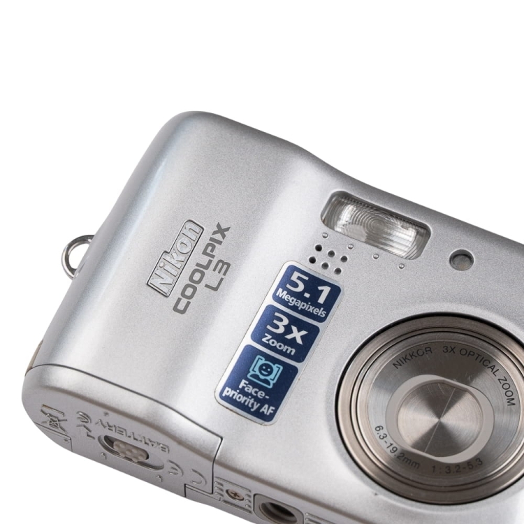 Nikon L3 10.jpg