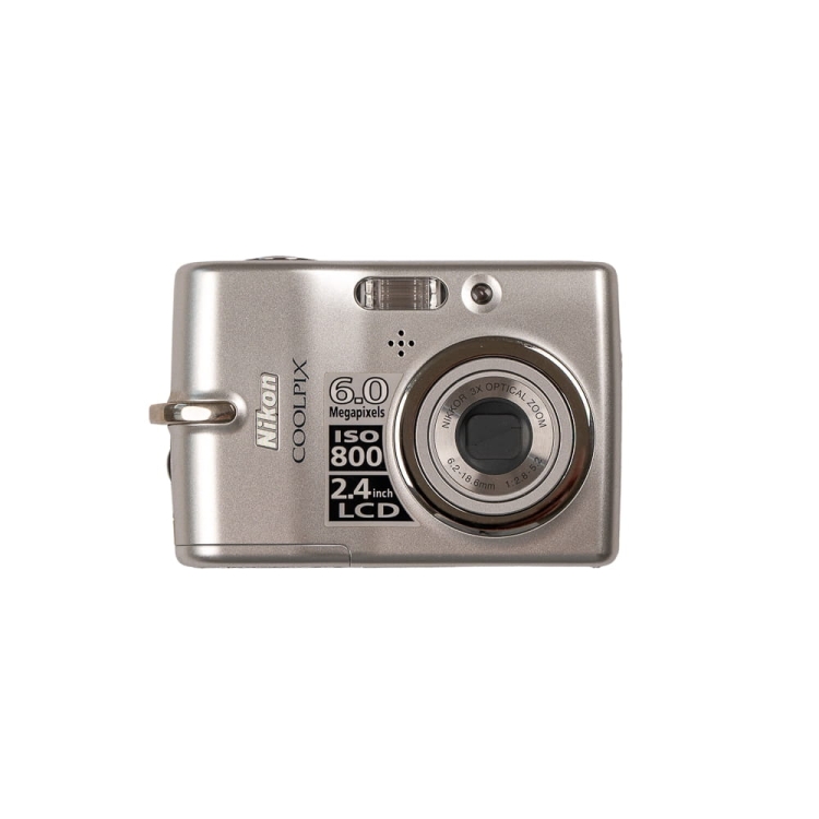 nikon L11 1.jpg