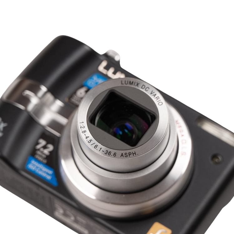 panasonic LZ7 7.jpg