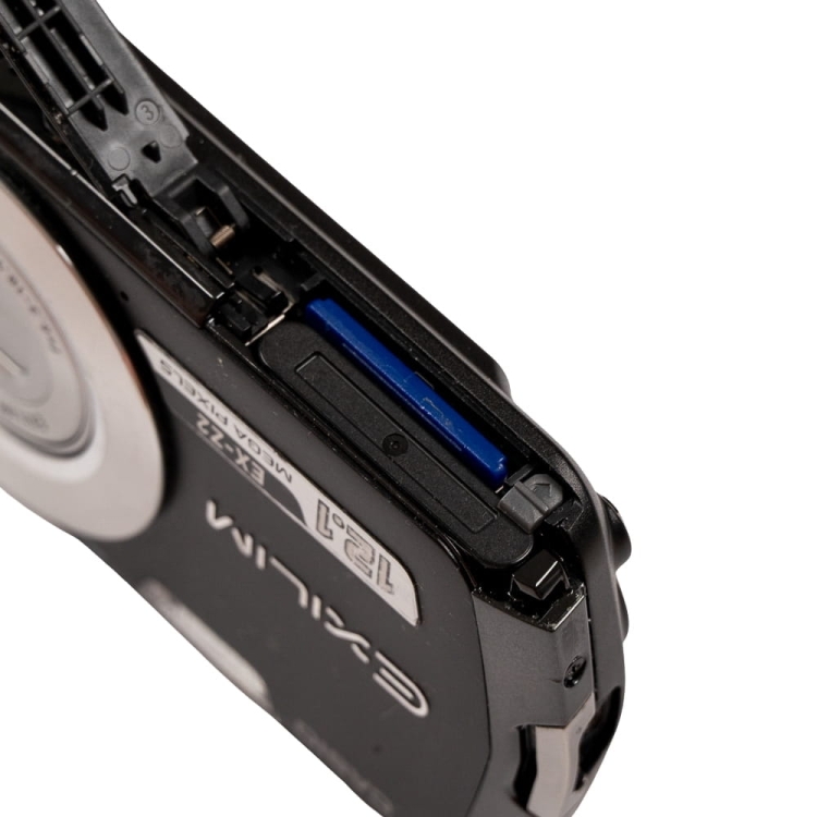 Casio EX-Z2 -7.jpg