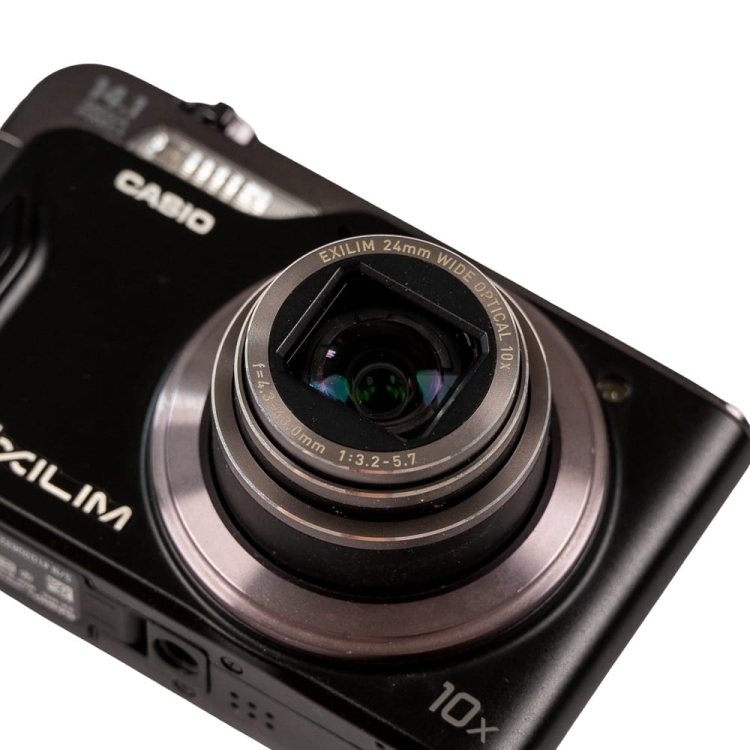 Casio EX-H15 -7.jpg