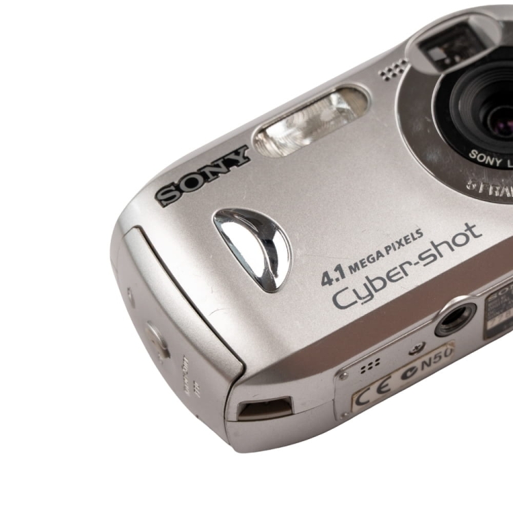 Sony DSC-P43-8.jpg