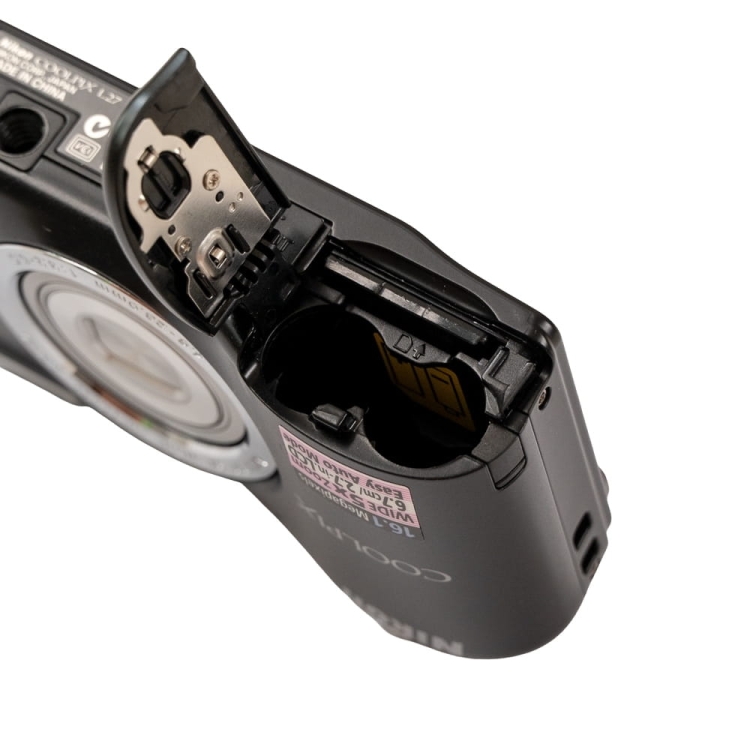 Nikon L27 -11.jpg