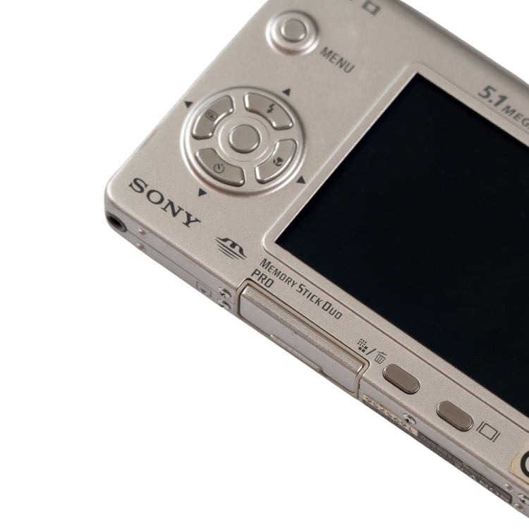 Sony DSC-T7 -13.jpg