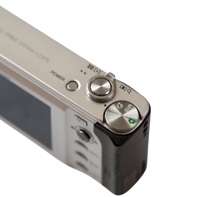 Ricoh R8 -12.jpg
