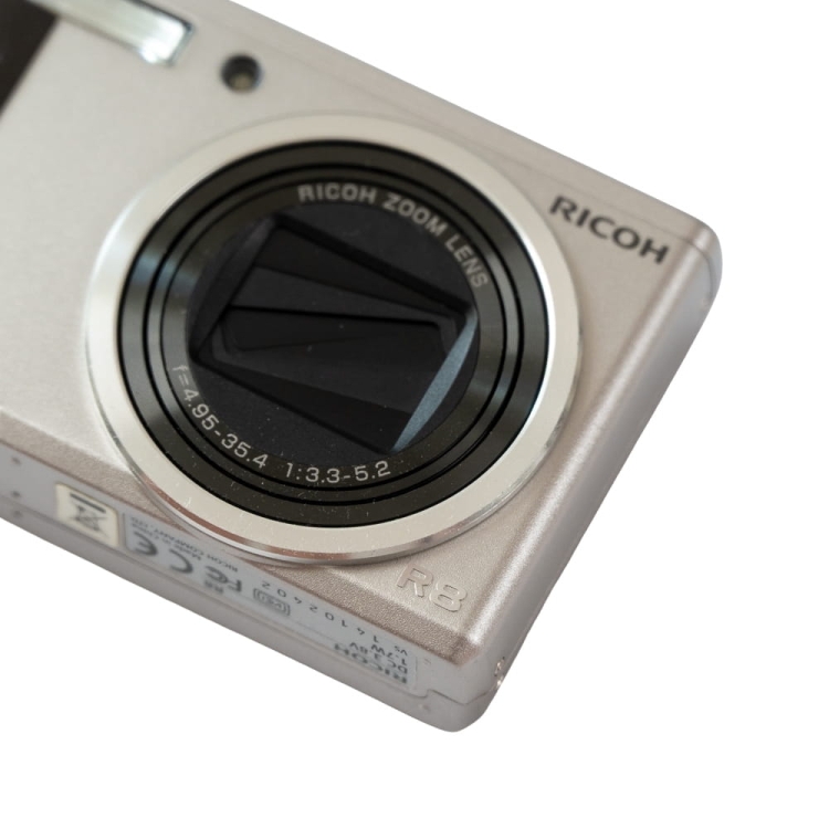 Ricoh R8 -15.jpg