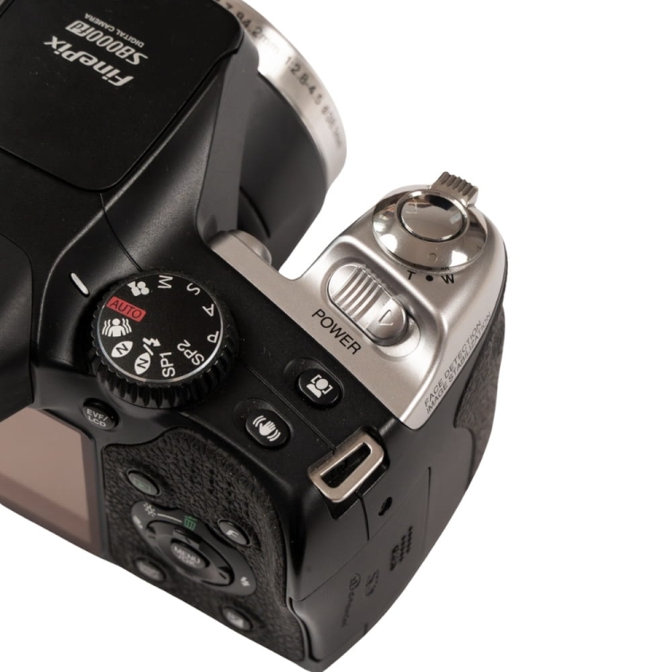 Fujifilm S8000 -12.jpg
