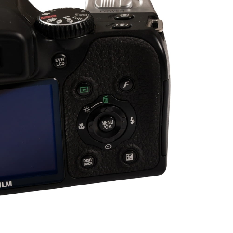 Fujifilm S8000 -15.jpg