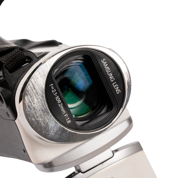 Samsung HMX-F90 -15.jpg