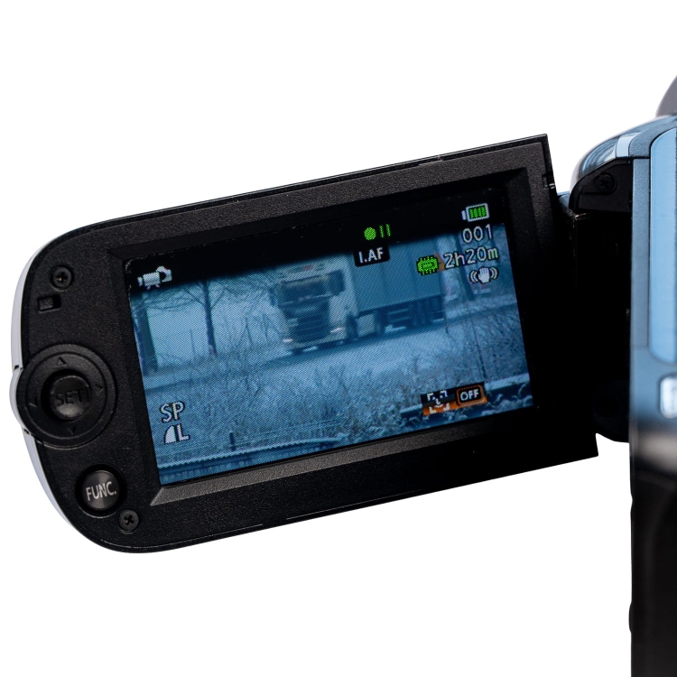 canon legria R16 -17.jpg