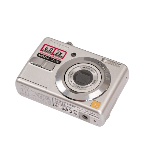 Panasonic DMC-LS60 -3.jpg