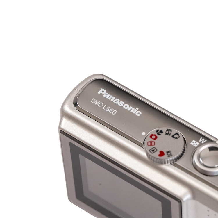 Panasonic DMC-LS60 -11.jpg