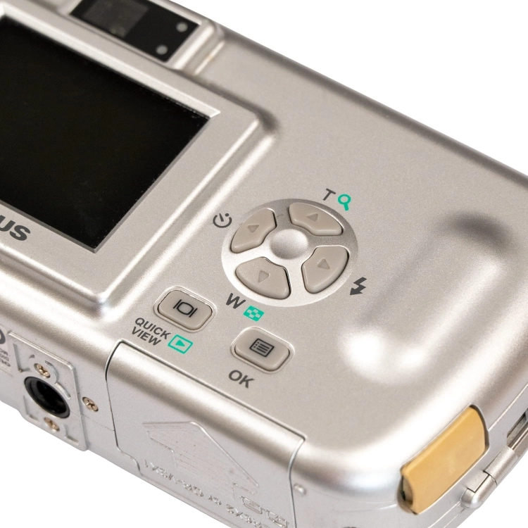 Olympus D-390 -9.jpg