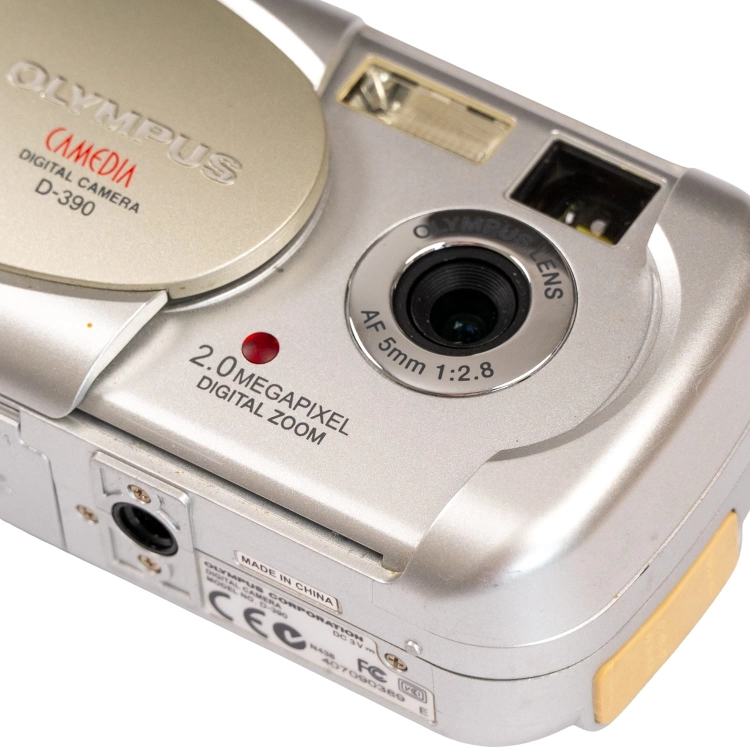 Olympus D-390 -12.jpg