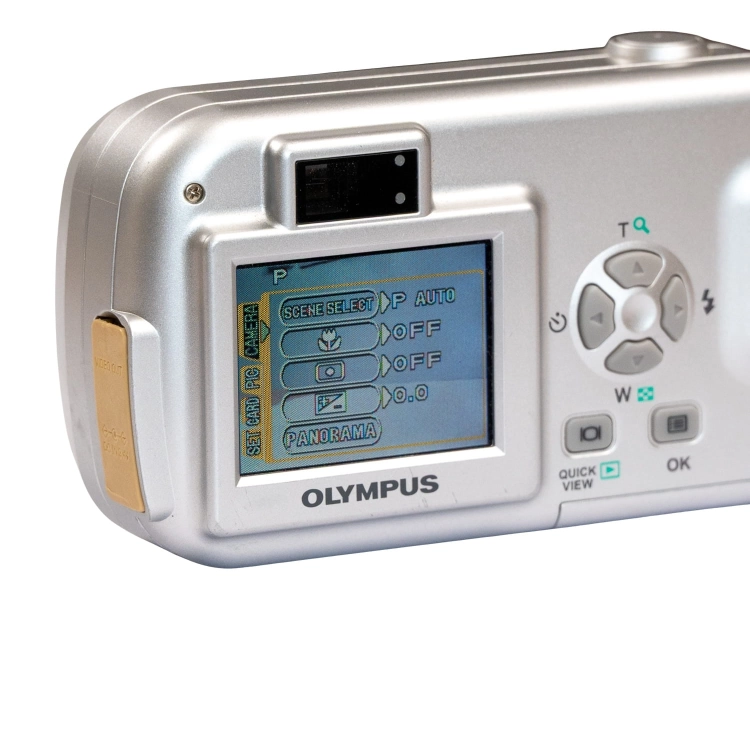 Olympus D-390 -14.jpg