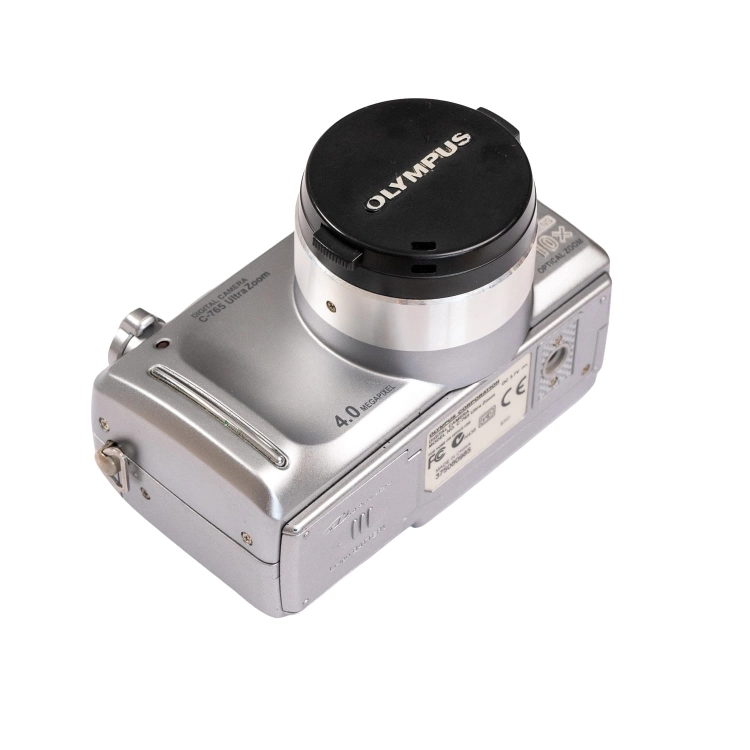 Olympus C-765 -6.jpg