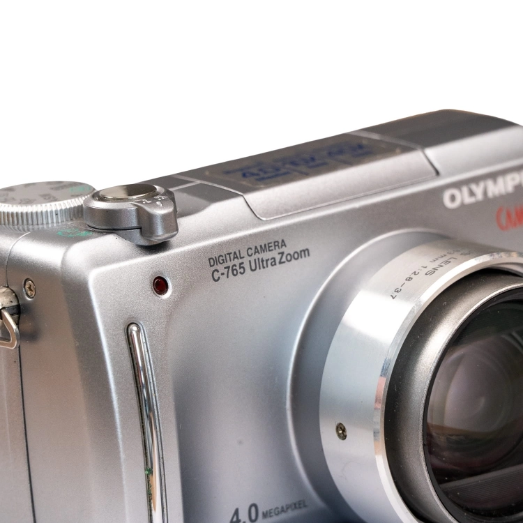 Olympus C-765 -16.jpg