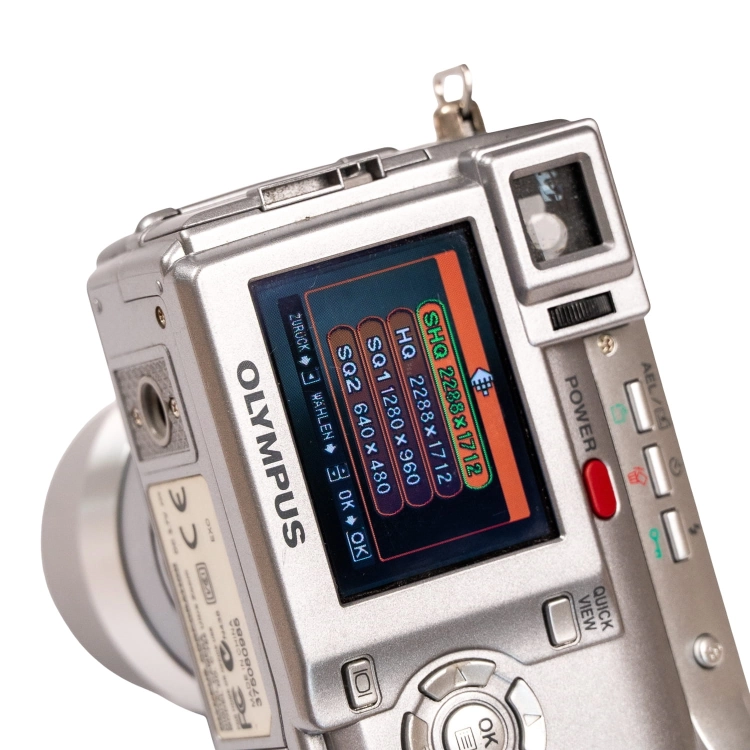 Olympus C-765 -26.jpg