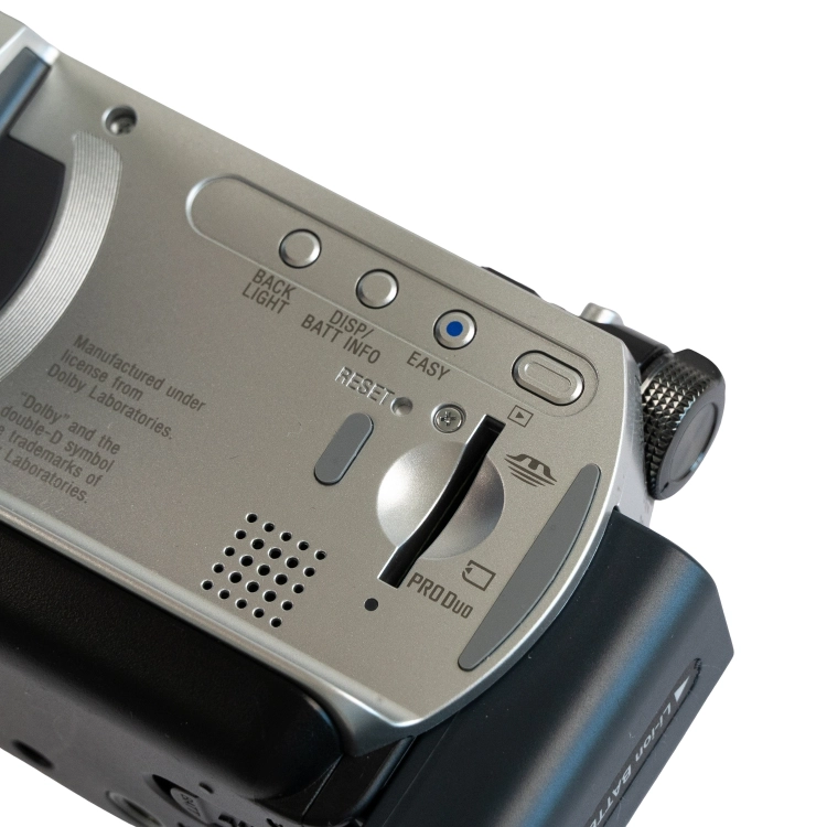 Sony DCR-SR32_-18.jpg