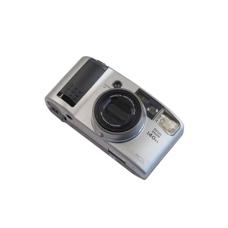 Minolta Riva Zoom 140 EX_-2.jpg