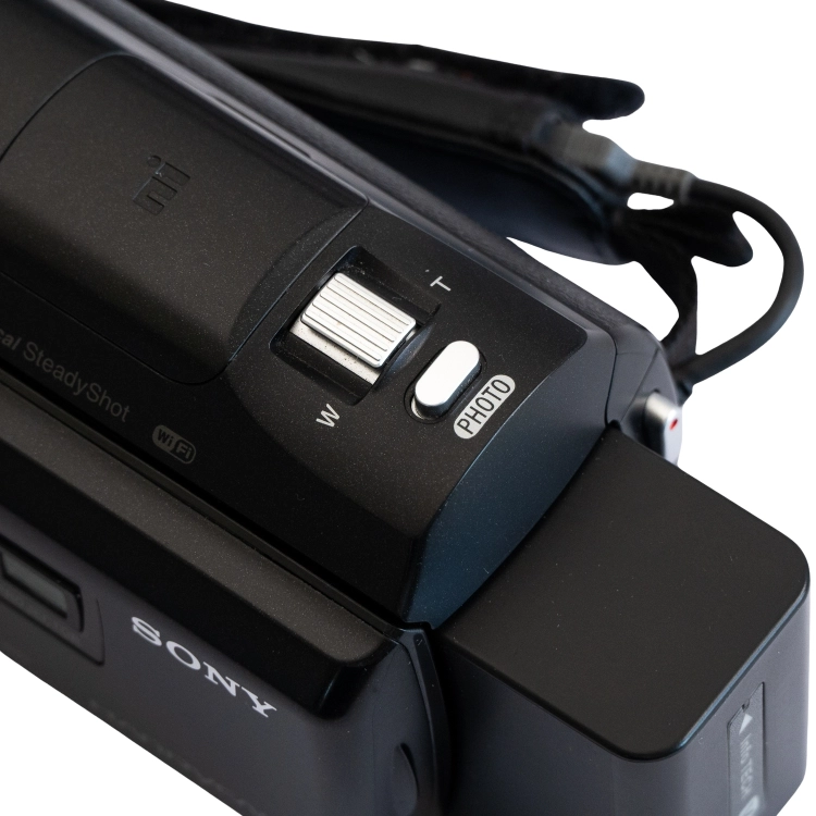 sony HDR-PJ620 -14.jpg