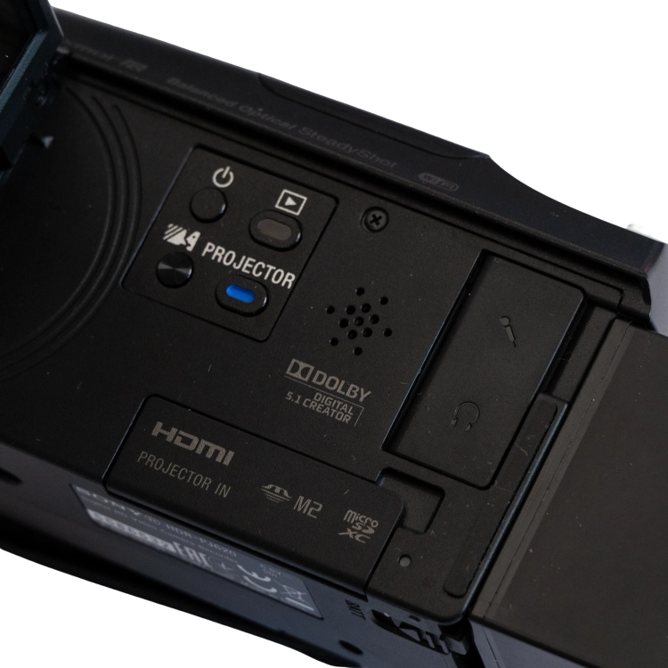 sony HDR-PJ620 -15.jpg