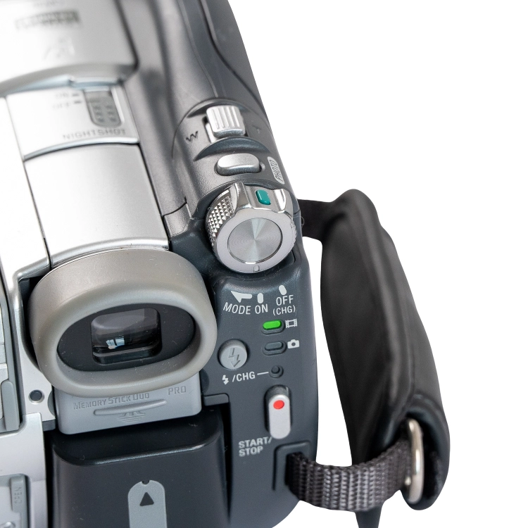 Sony DCR-DVD505 -14.jpg