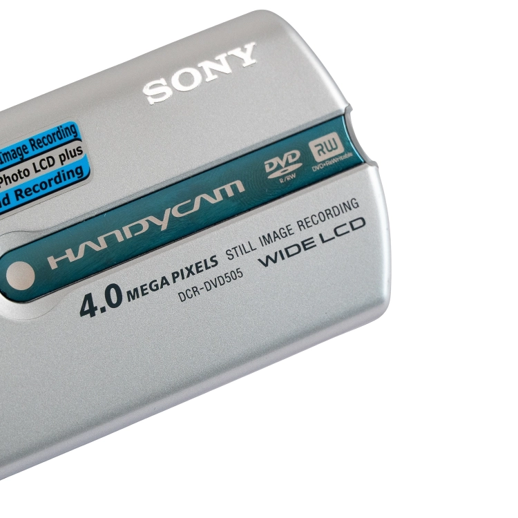Sony DCR-DVD505 -17.jpg