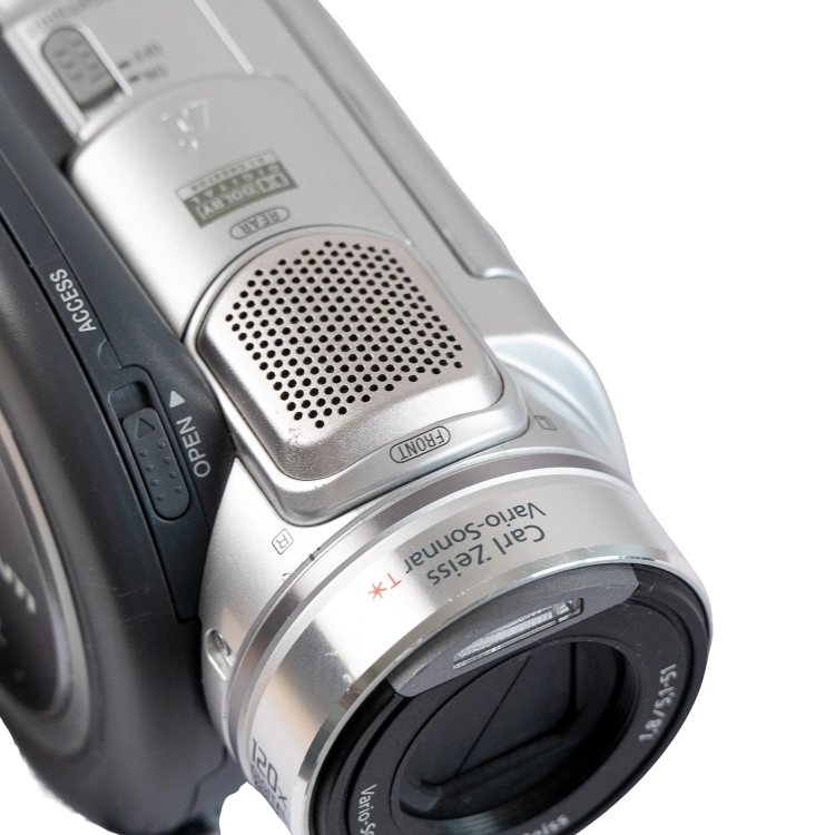 Sony DCR-DVD505 -18.jpg
