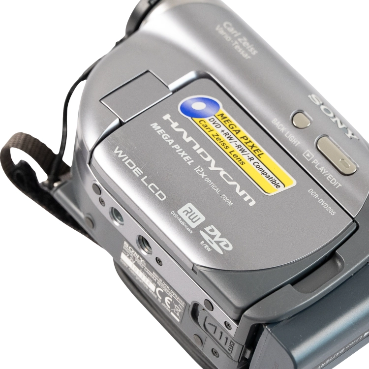 Sony DCR-DVD205E -9.jpg