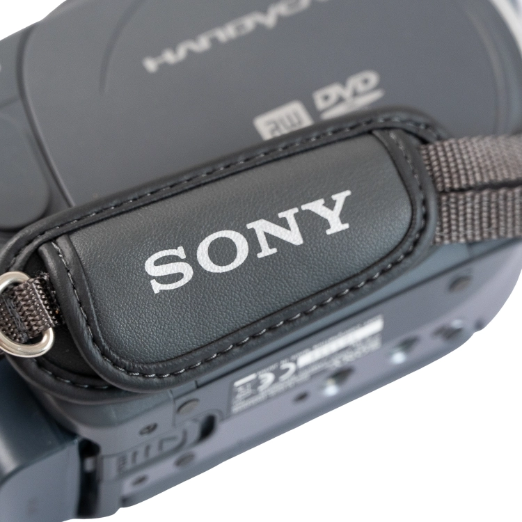 Sony DCR-DVD205E -12.jpg