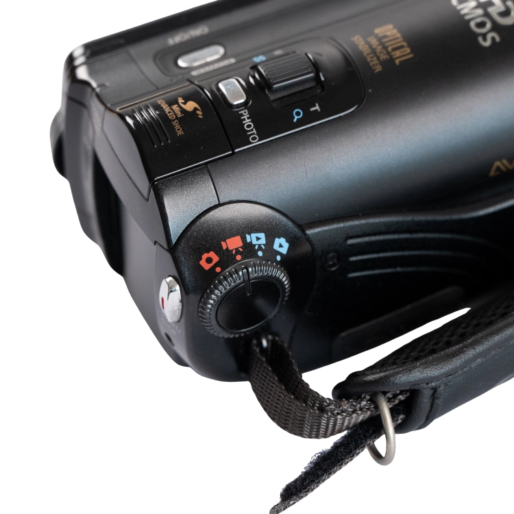 Canon Legria HF11 -14.jpg