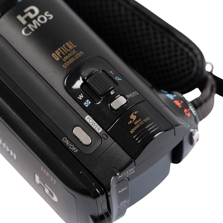 Canon Legria HF11 -15.jpg