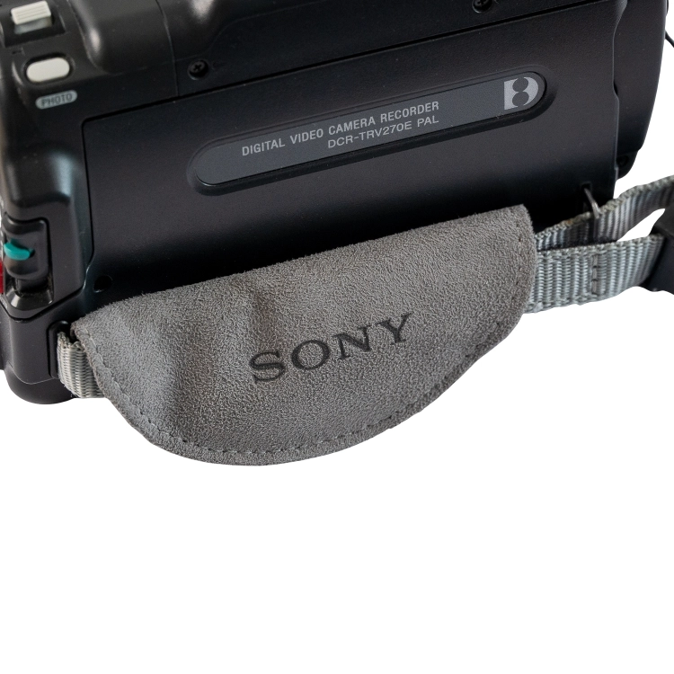 Sony DCR-TRV270E -13.jpg
