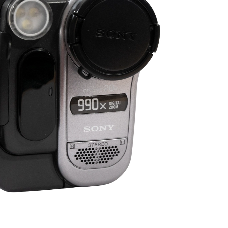 Sony DCR-TRV270E -16.jpg